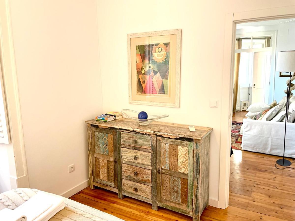 Bright And Spacious Three Bedroom Apt In The Heart Of Lisbon Exterior photo